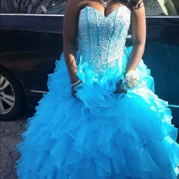 Blue Prom dress - Picture 4 of 4
